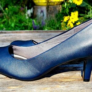 Life Stride Sevyn Dress Pump - Luxe Navy
